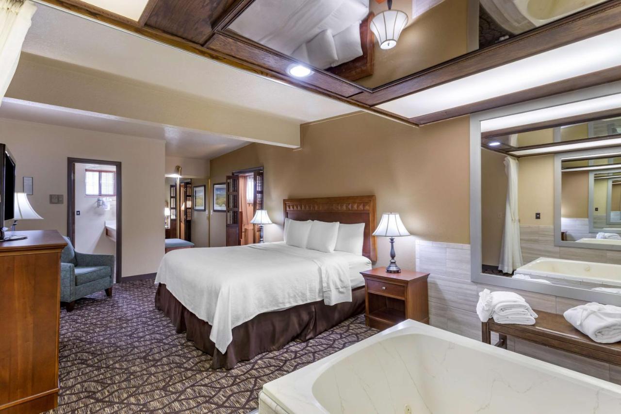 Best Western Dunmar Inn Evanston Extérieur photo